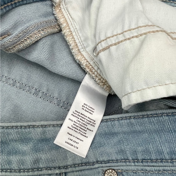 Talbots Light Wash Flawless Slim Ankle Jeans Size 12 - Picture 4 of 8